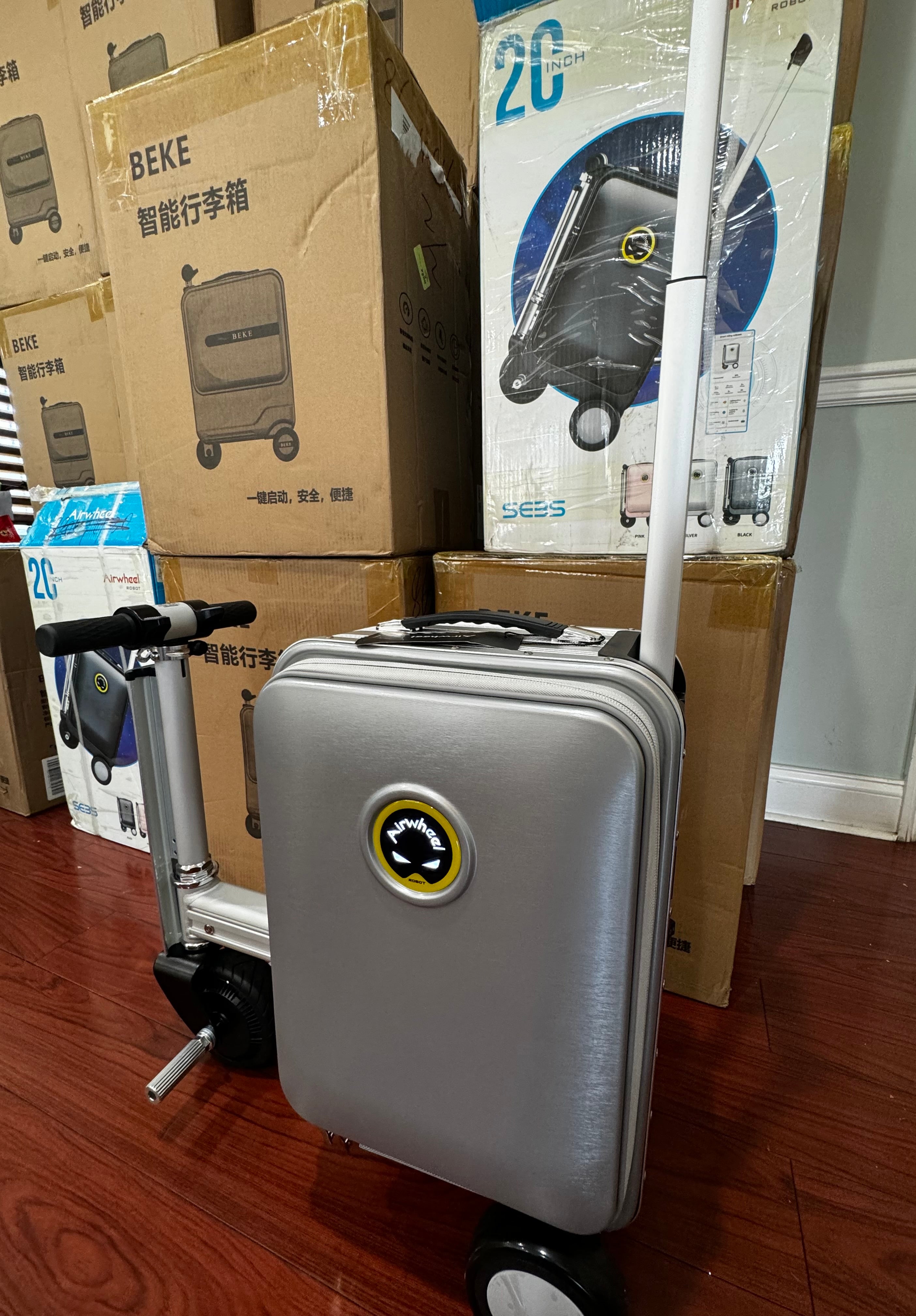 Airwheel smart luggage